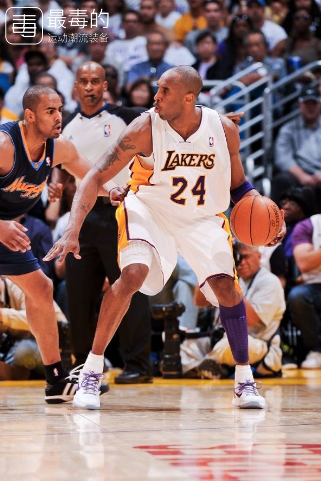 传奇落幕——科比职业生涯赛场球鞋完整回顾