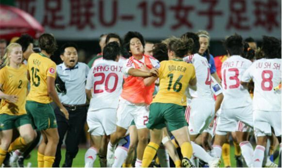 盘点足坛最匪夷所思的事件,足坛十大恶性事件