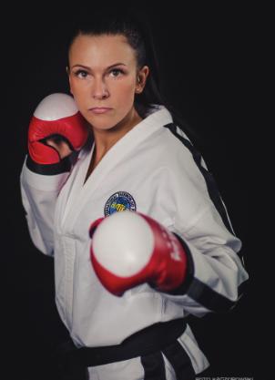 彪悍的女警察,波兰女警察漂亮