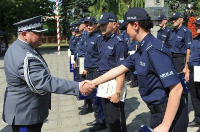 彪悍的女警察,波兰女警察漂亮
