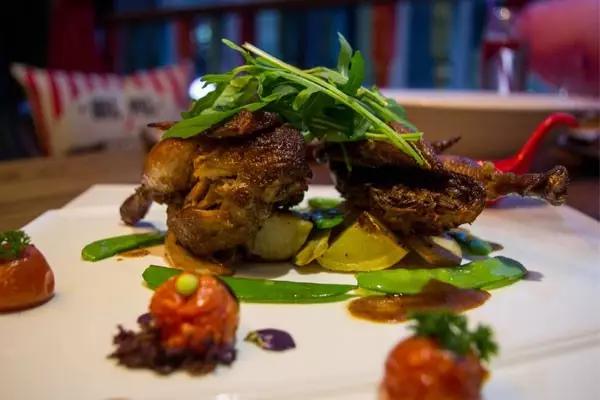 红红火火的欢乐颂你追了吗？没有跌宕的人生至少有一个起伏的胃