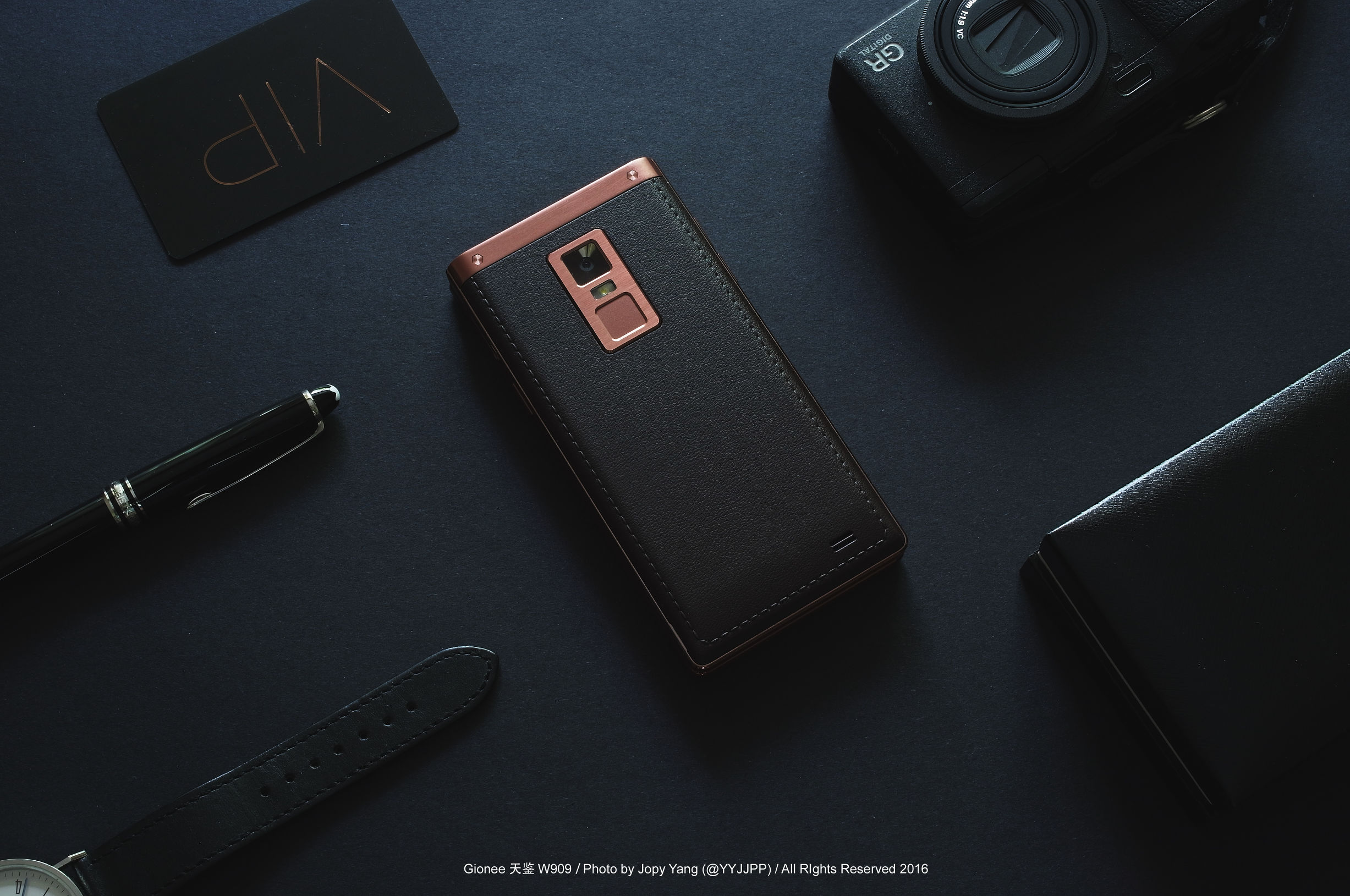 最有面子的翻盖手机,翻盖手机到底有多牛