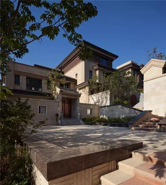 十年曲江名满天下西安协和置业荣膺国家房地产开发一级资质