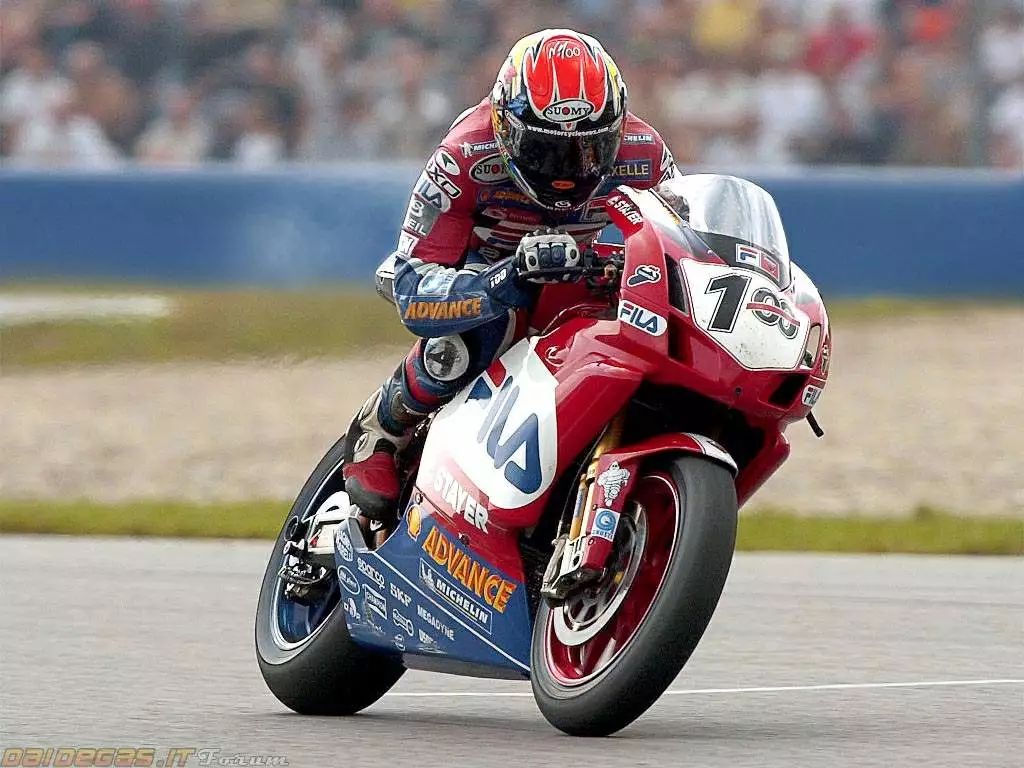 来，考考你｜知道李宇春膝盖上绑着的东西叫什么吗？