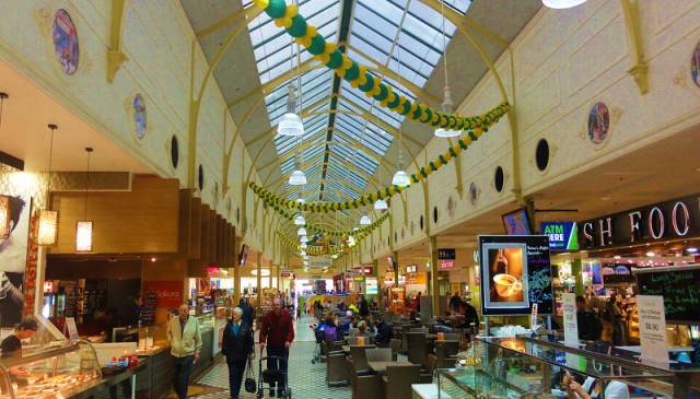 警惕：特色小镇建设应因地制宜量力而行，避免一哄而上造成烂尾工程