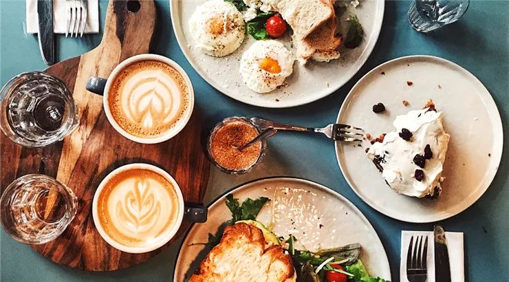 乐活家｜再有人种草早餐机有多炫，我就拿这张烤糊的三明治给她看