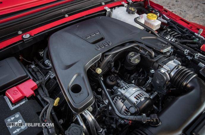 最新款牧马人撒哈拉真实驾驶感受,吉普牧马人撒哈拉2022款试驾