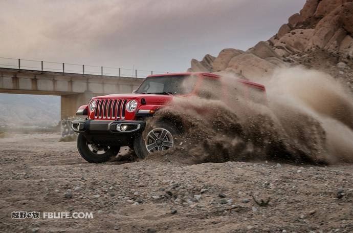 最新款牧马人撒哈拉真实驾驶感受,吉普牧马人撒哈拉2022款试驾