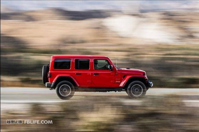 最新款牧马人撒哈拉真实驾驶感受,吉普牧马人撒哈拉2022款试驾