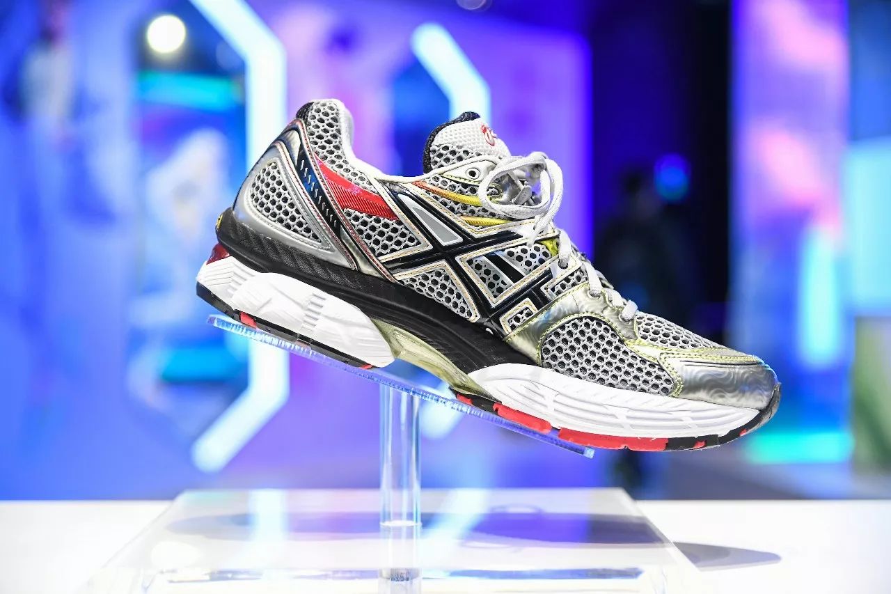 asics的鞋特点,asics鞋底材质