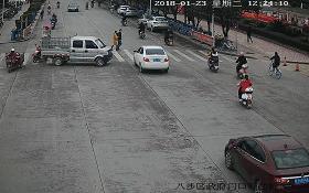 「曝光台」桂JGP212、桂JP6168、桂JC1383请注意！你们车前有行人！