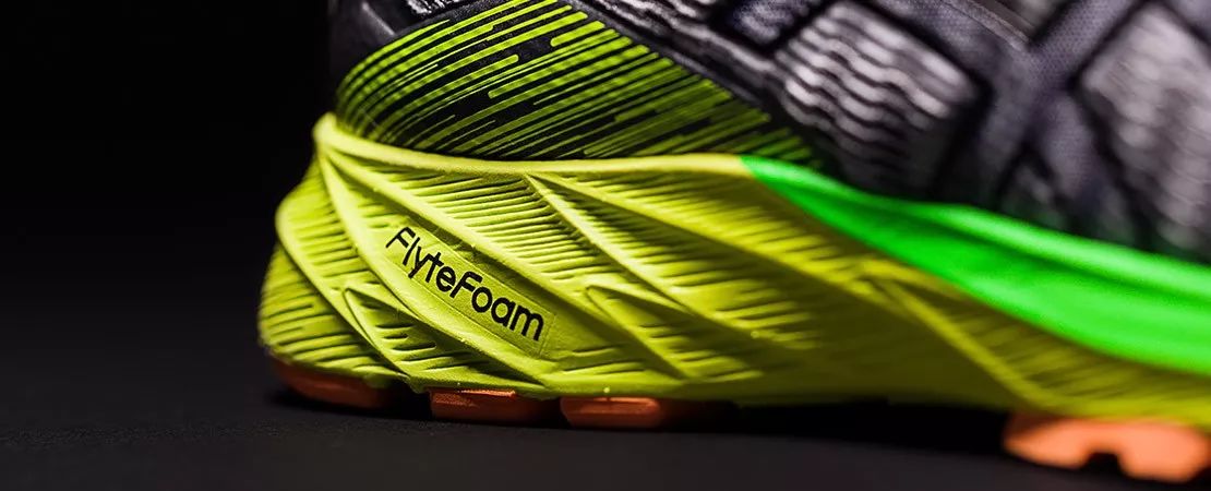 asics的鞋特点,asics鞋底材质