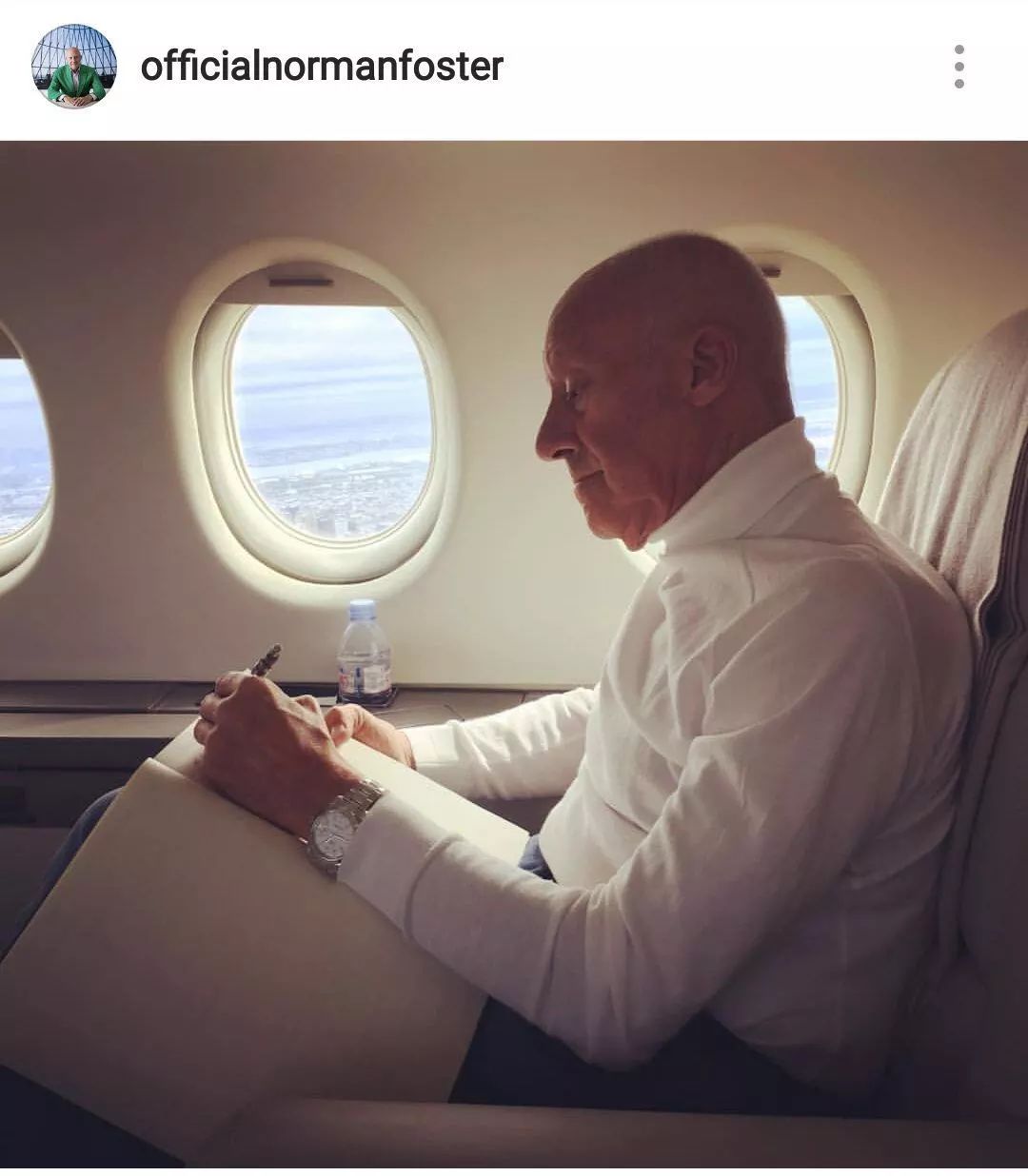 他是乔布斯最信赖的人，拿建筑界奥斯卡奖，过鸡汤式榜样生活！