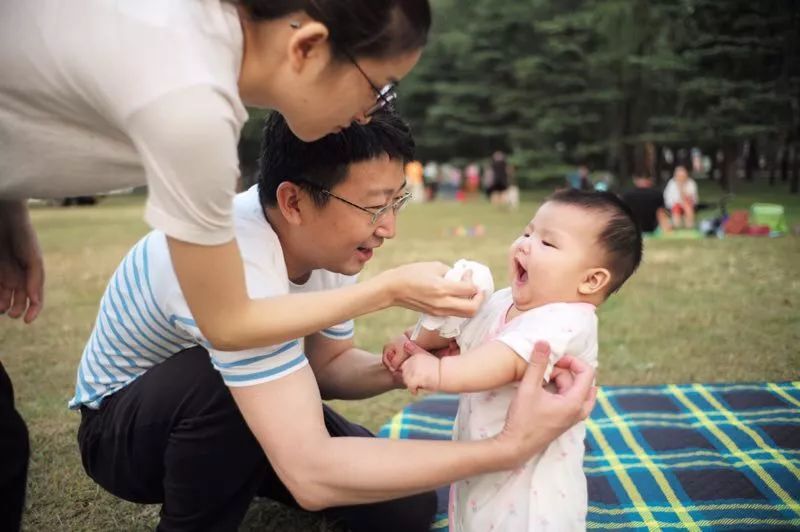 新阳光刘正琛最新视频,新阳光公益基金会