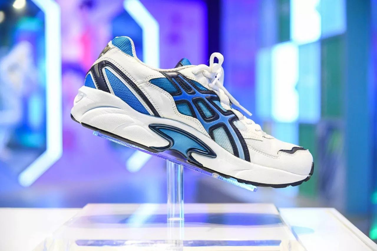 asics的鞋特点,asics鞋底材质