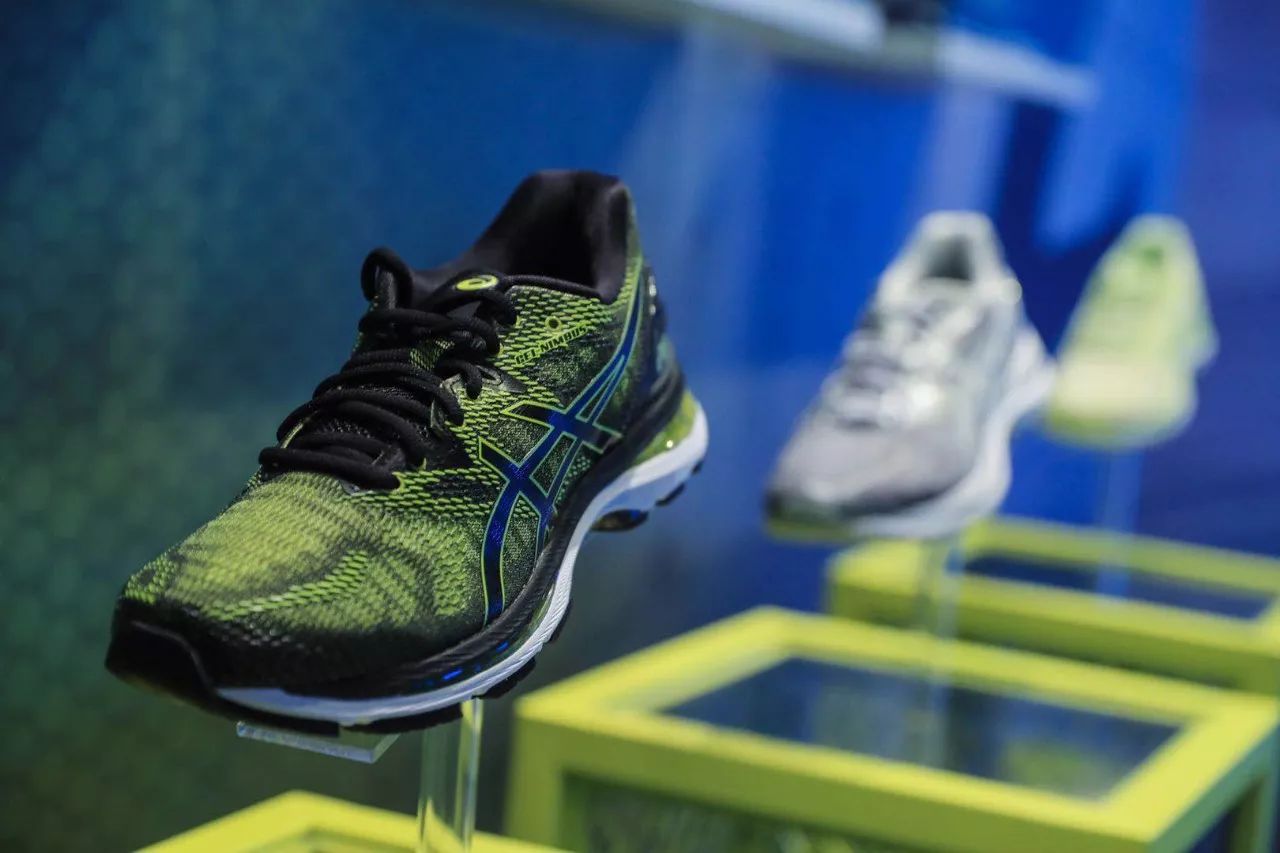 asics的鞋特点,asics鞋底材质