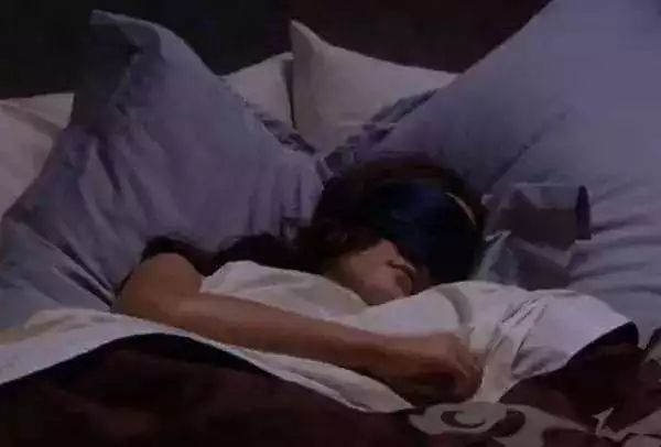 空调房皮肤干燥怎么办,天气热皮肤痒了怎么办呢