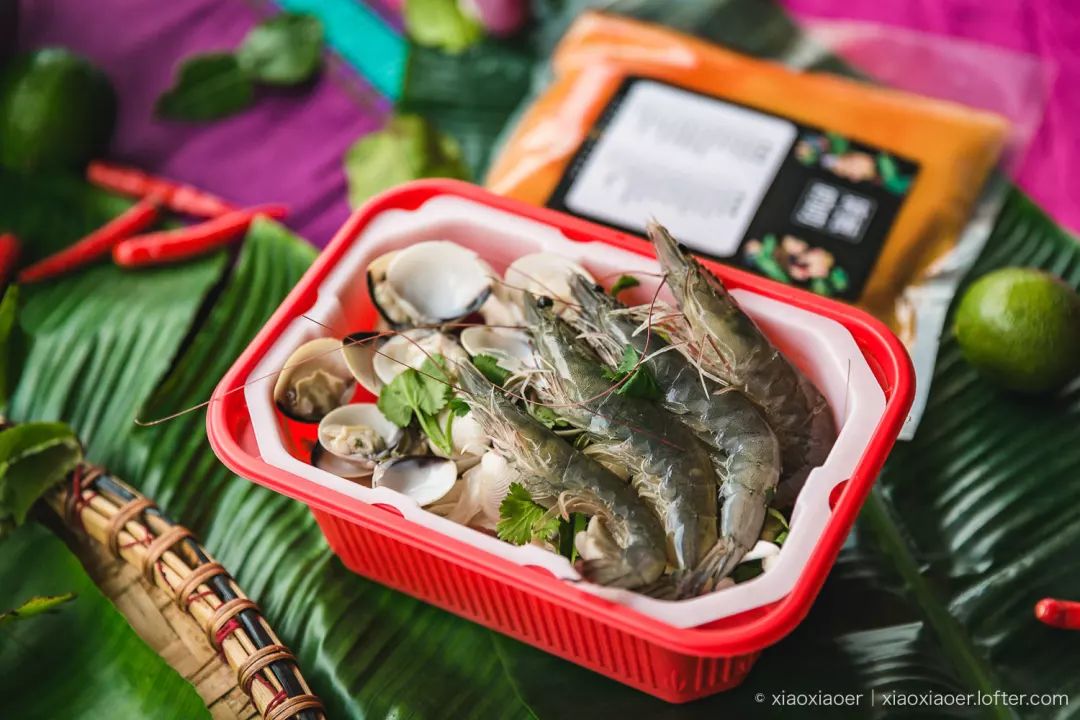 在家躺着吃火锅视频,南宁美食泰式火锅