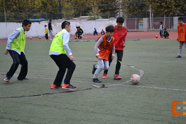 华山路小学周芸,周芸华山路小学校长