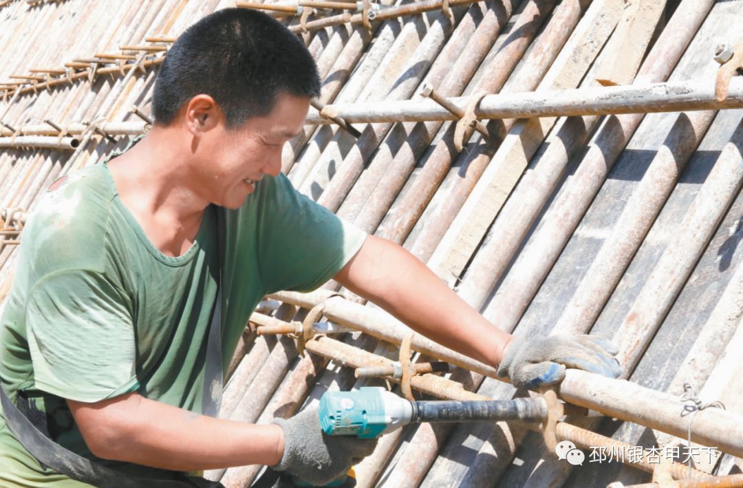 啃下一块块硬骨头,啃下硬骨头攻克硬堡垒