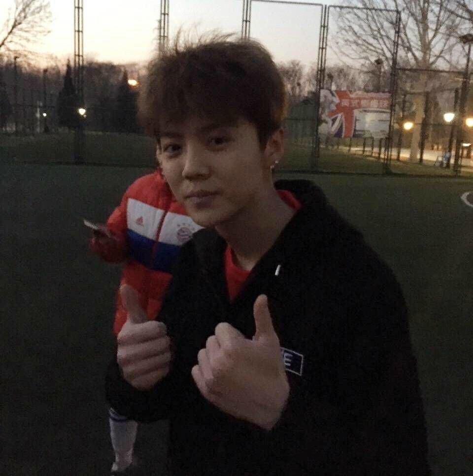 171217鹿晗,鹿晗颜值巅峰和现在的状态