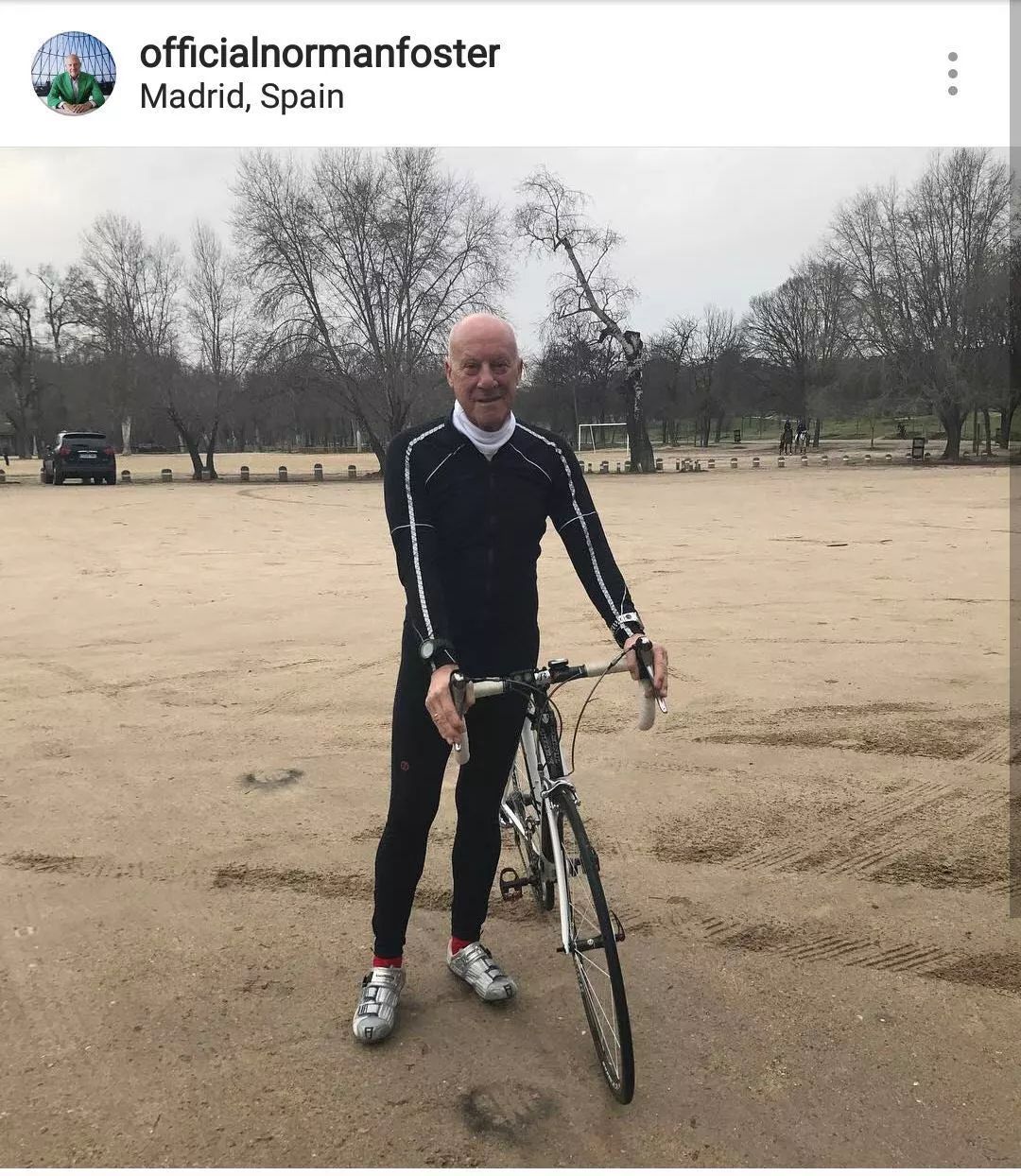 他是乔布斯最信赖的人，拿建筑界奥斯卡奖，过鸡汤式榜样生活！