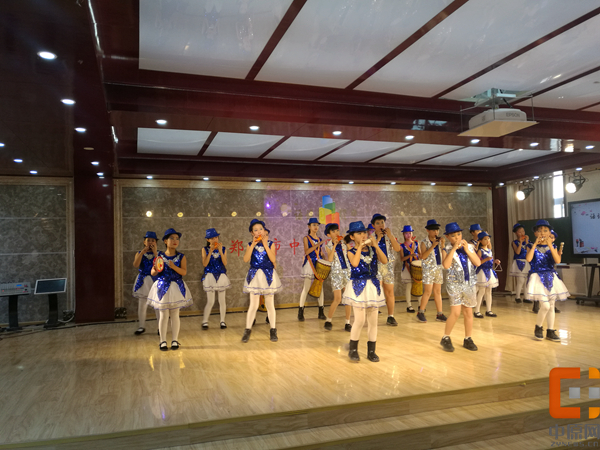 华山路小学周芸,周芸华山路小学校长