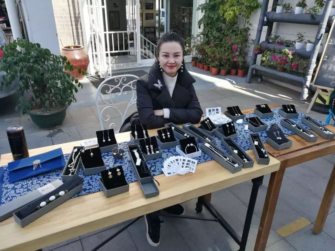 鎵嬪伐鍒朵綔鍒涙剰闆嗗競,浼犵粺鎵嬪伐缇庨闊充箰