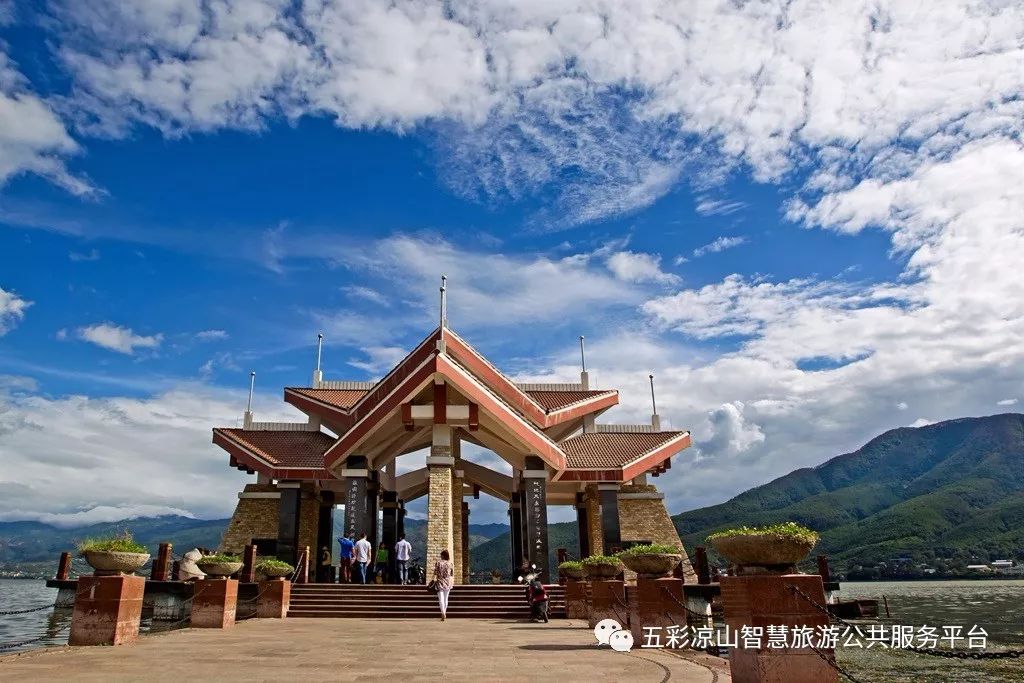 鎵嬪伐鍒朵綔鍒涙剰闆嗗競,浼犵粺鎵嬪伐缇庨闊充箰