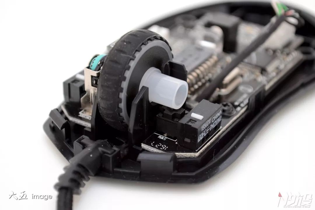 MionixCastor简评：大小通吃