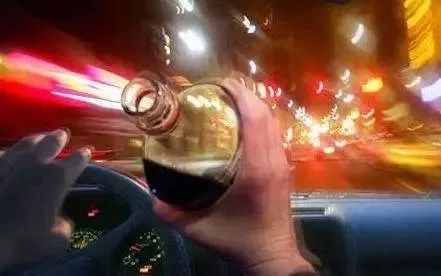 车上没有灭火器反光背心怎么处罚,汽车年检不用灭火器和反光背心