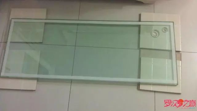 开局只有一万块钱,开局3000块装备全靠捡