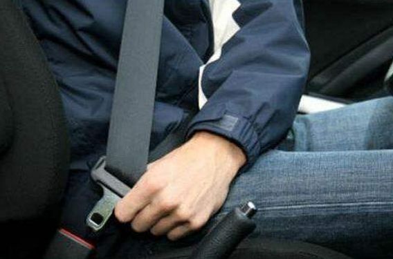 车上没有灭火器反光背心怎么处罚,汽车年检不用灭火器和反光背心