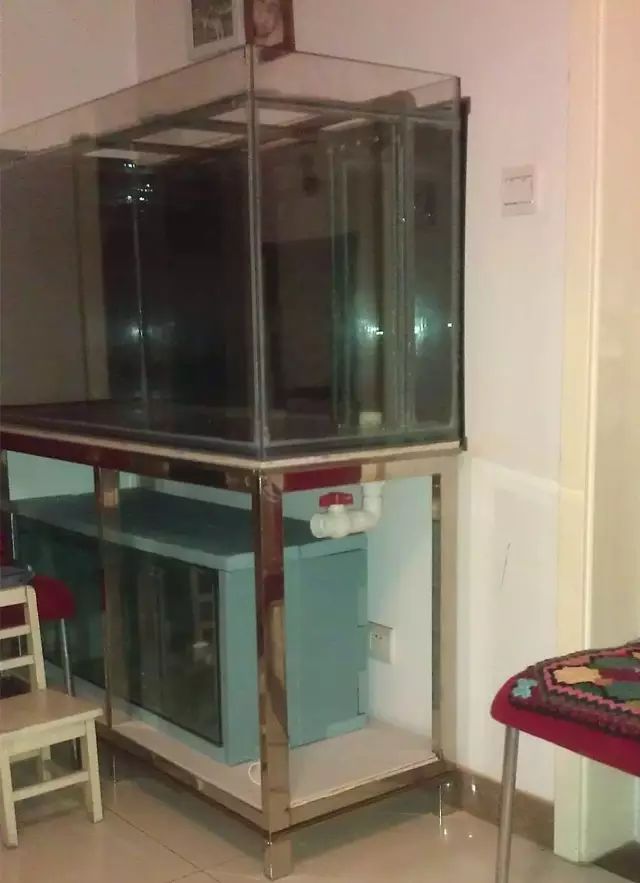 开局只有一万块钱,开局3000块装备全靠捡