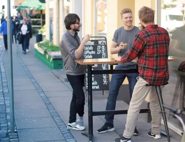 丹麦折叠凳视频 (丹麦哪个折叠凳是正品)