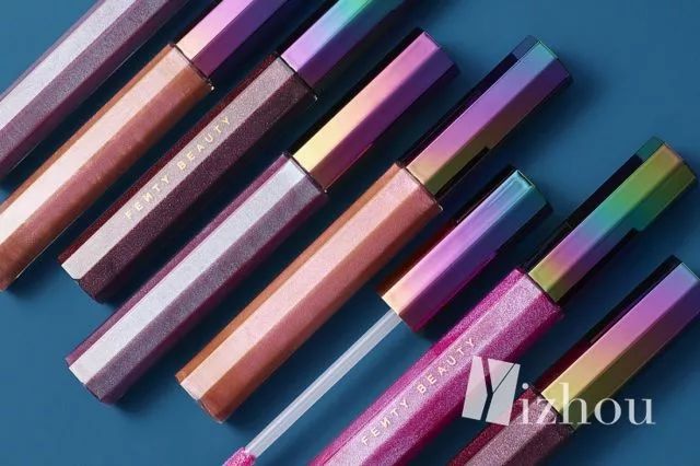 日日这口红也太美了吧！年会我也要这么涂