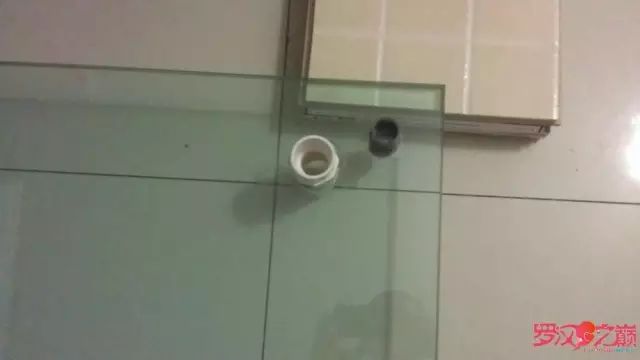 开局只有一万块钱,开局3000块装备全靠捡