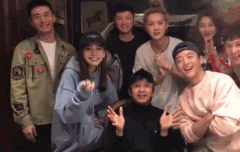 毕竟爱狗｜哈哈哈哈哈哈……听说你们要买狗年单品？我就真的不拦了！