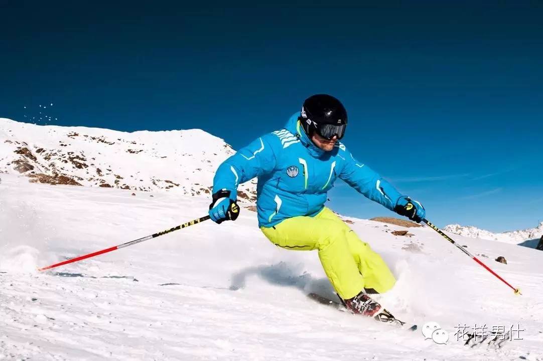 潮流就是在穿搭中感受自我,潮流运动的衣服穿搭