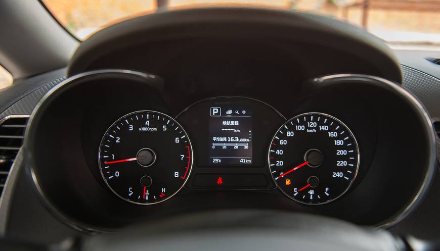 10万起步的韩系车,月销1.8万台,居然没有车身稳定系统?