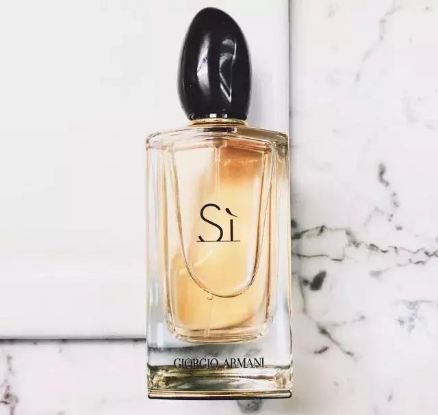 你身上有她的香水味,你身上有他的香水味完整版