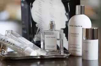 你身上有她的香水味,你身上有他的香水味完整版