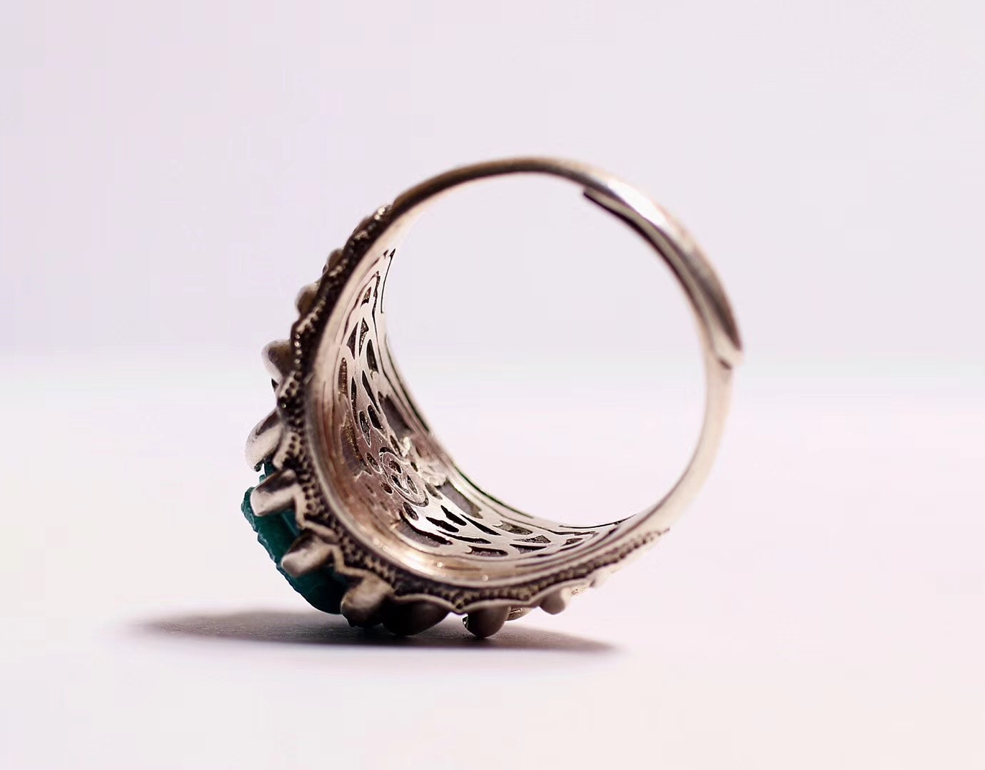 北工牙雕大师作品,喀什纯黄铜手工制作戒指