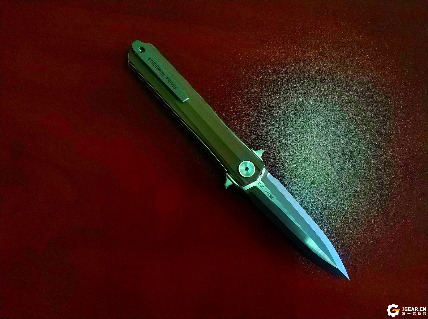 有没有一款双刃刀具，既是*刀折**，又能兼具捅刺和切削的优点呢？