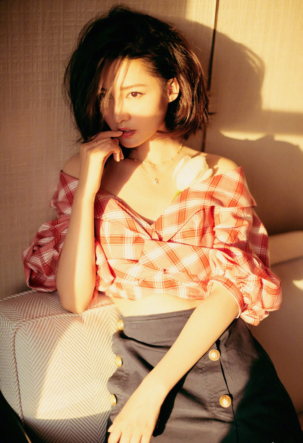 李沁丸子发型怎么扎,李沁新发型扎法