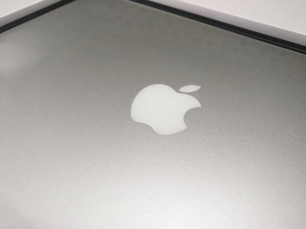 买macbookairm2还是20款prom1,买macbookair好还是imac