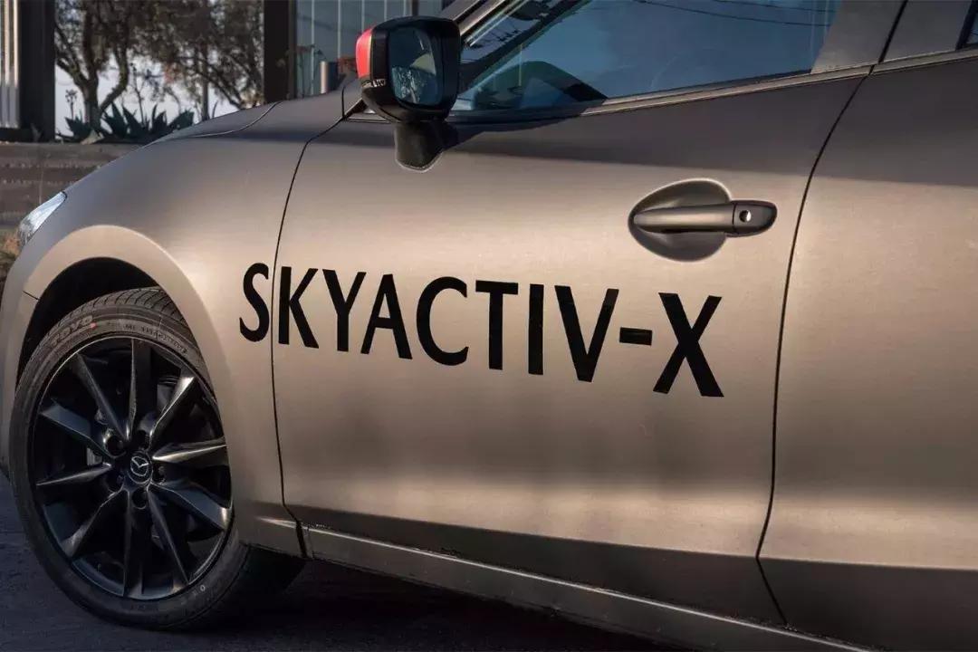 马自达创驰蓝天发动机是转子吗,马自达3星骋发动机是创驰蓝天吗