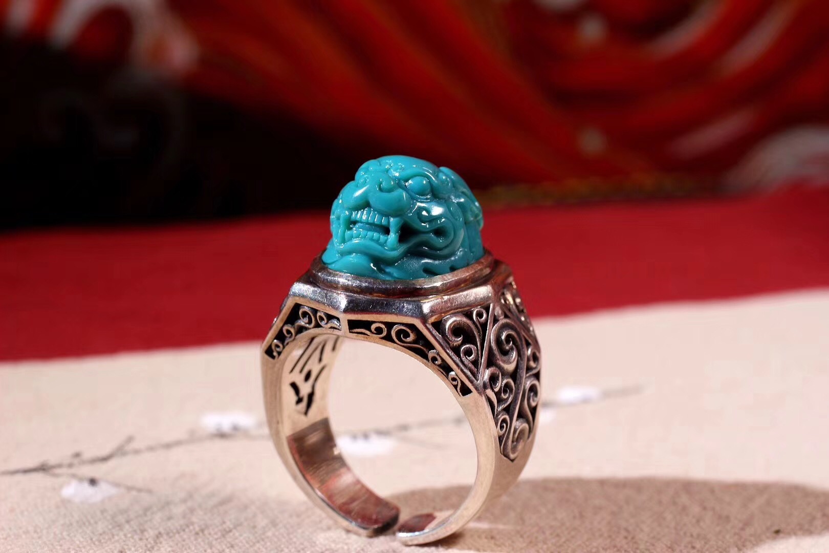 北工牙雕大师作品,喀什纯黄铜手工制作戒指