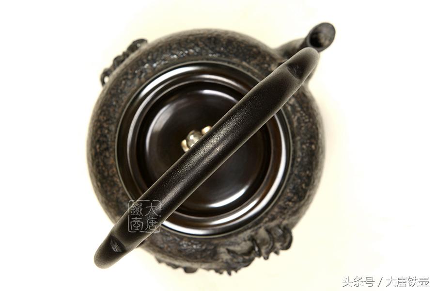 拥有一把好提梁胜过一把壶,拥有一把好壶方能泡出好茶