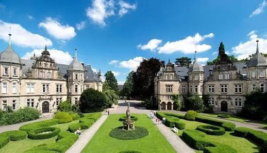 德国杜伊斯堡大学留学费用,德国普福尔茨海姆大学留学